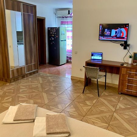Axenia Hotel Utjeha Esterno foto