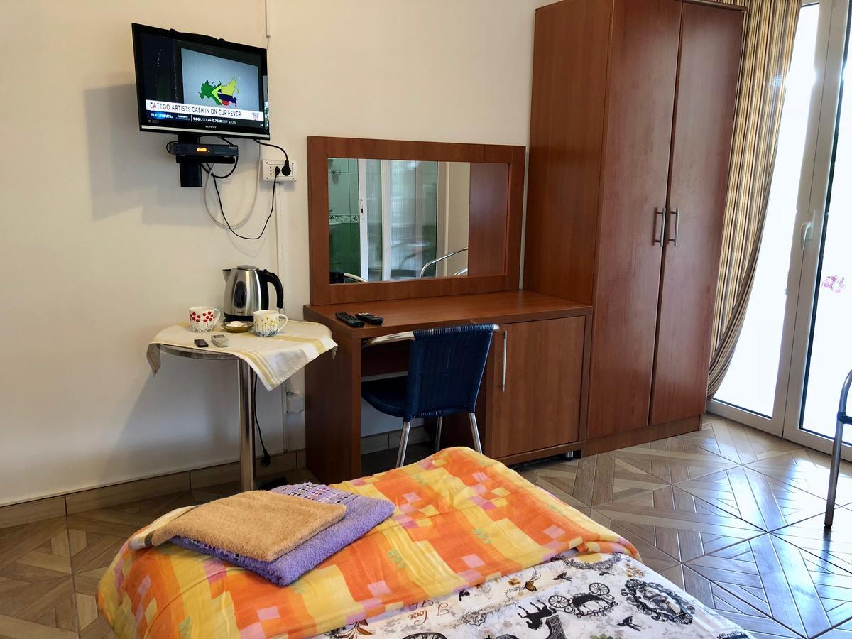 Axenia Hotel Utjeha Esterno foto